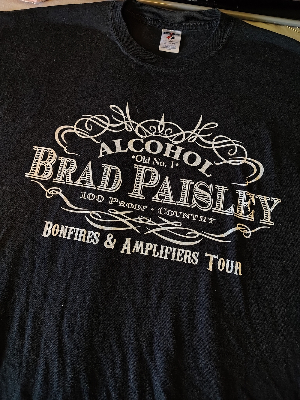 Jerzees Brad Paisley Alcohol 'Bonfires & Amplifiers Tour' Black Tee Mens XXL 2X